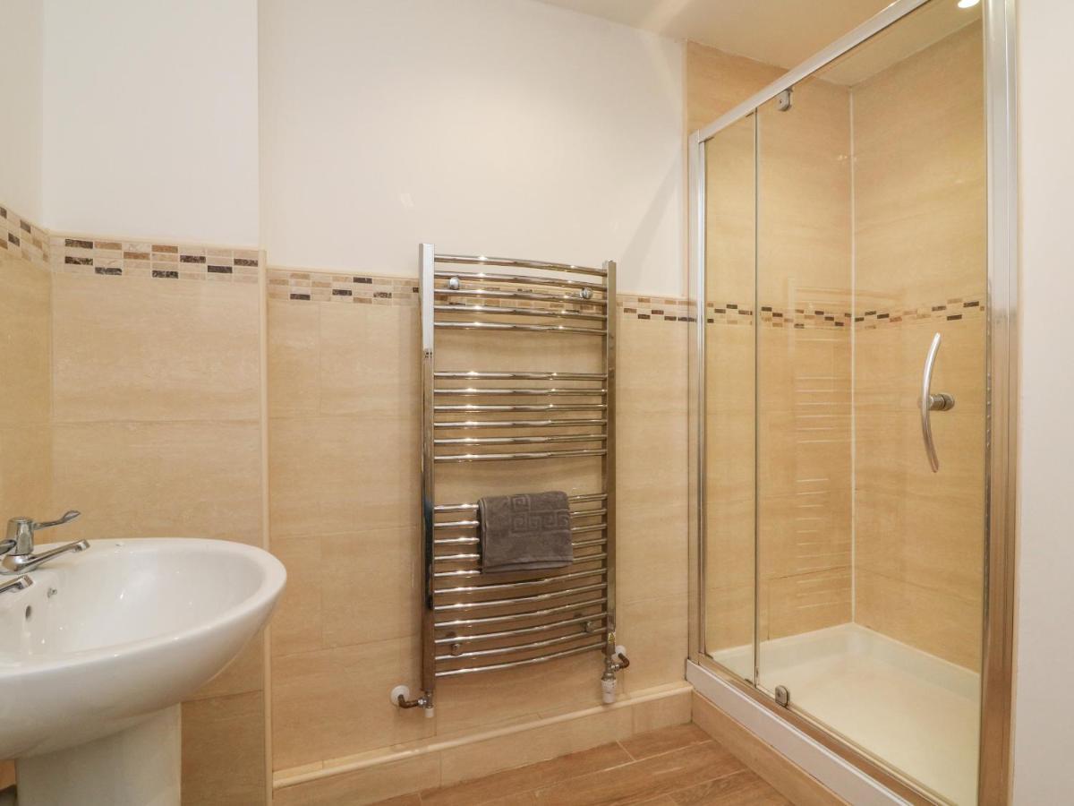 The Outlook Villa Тонтън Екстериор снимка