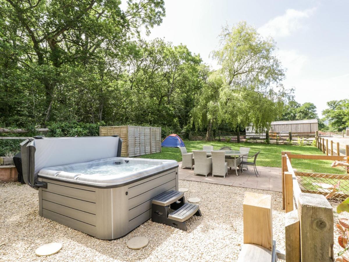The Outlook Villa Тонтън Екстериор снимка